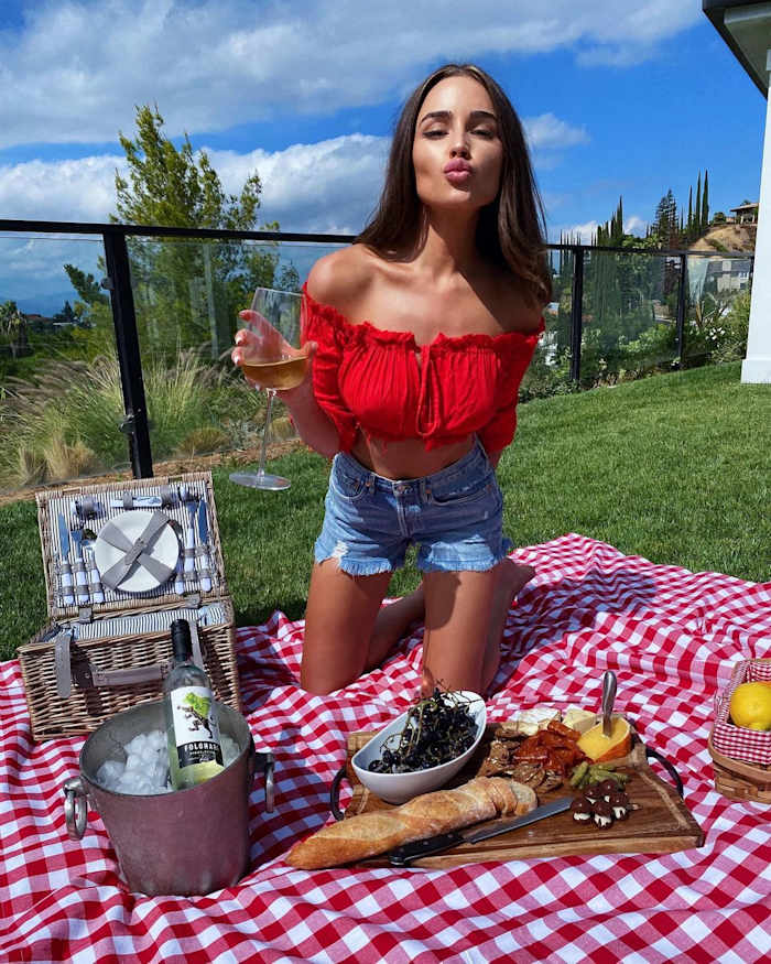 121642334_352353579341219_5302074493332473381_n